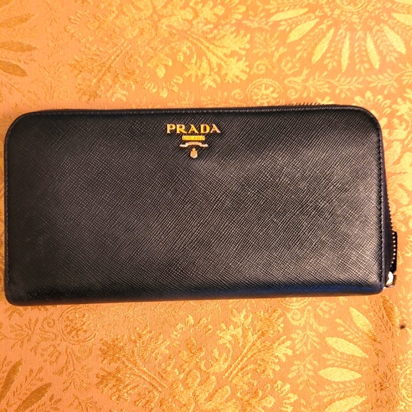 PRADA BLACK SAFFIANO LEATHER LONG WALLET - Picture 8 of 8